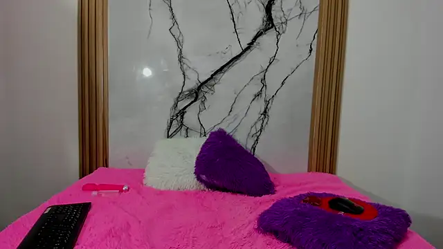 megan_cherry_hh webcam