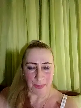 esenia505 - Esenia505's free webcam - UK Sex Cams