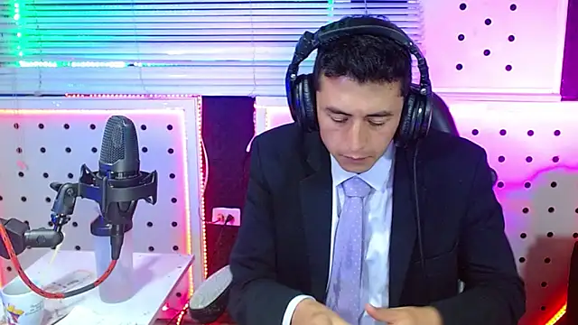 godofcumxxx - Godofcumxxx's free webcam - UK Sex Cams