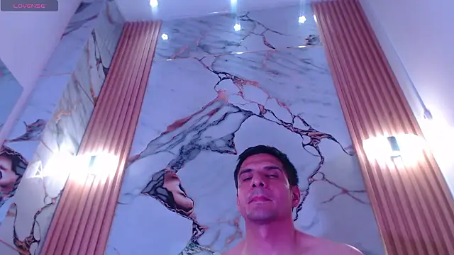 adam_arango - Adam_Arango's free webcam