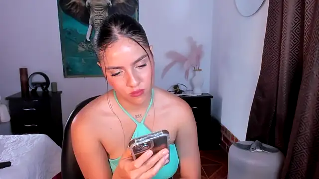 alisaa_jhons1 webcam