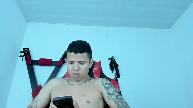 Steven19_LatinBoy webcam