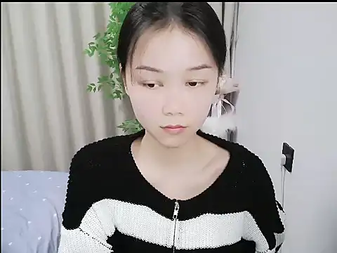 mili923 - Mili923's free webcam - UK Sex Cams