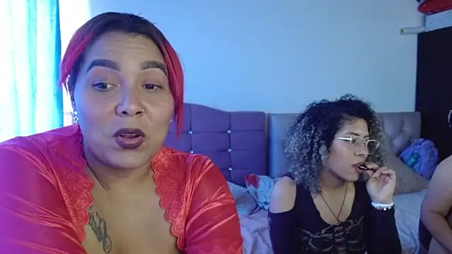 LITTLEKITTY19 webcam