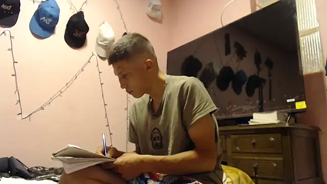 Violet_And_Smith webcam