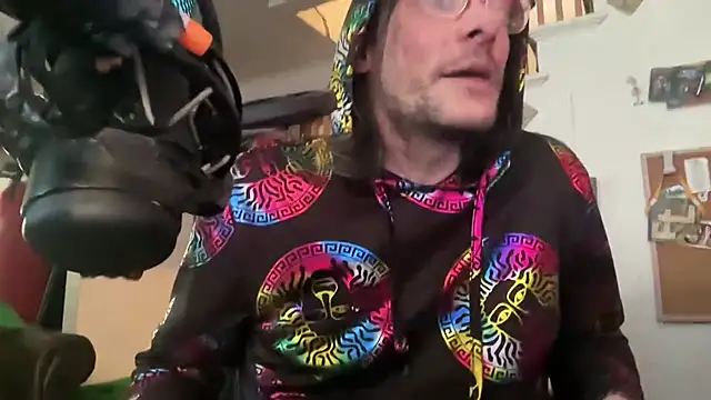 MasterDaddyCool webcam