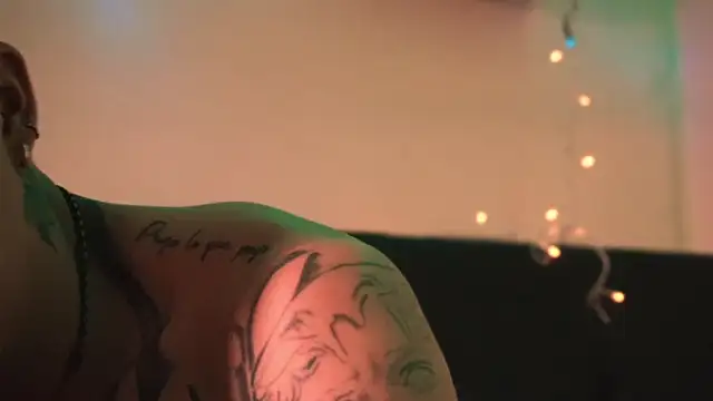 AlphaMasterXxx webcam