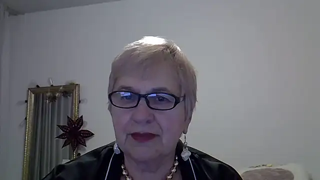 SweetCherry27 webcam