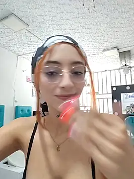 Dani-peggin webcam