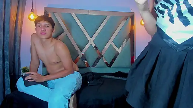 ChanellandMax webcam