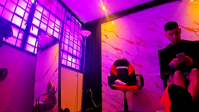 Stormandloganxxx webcam