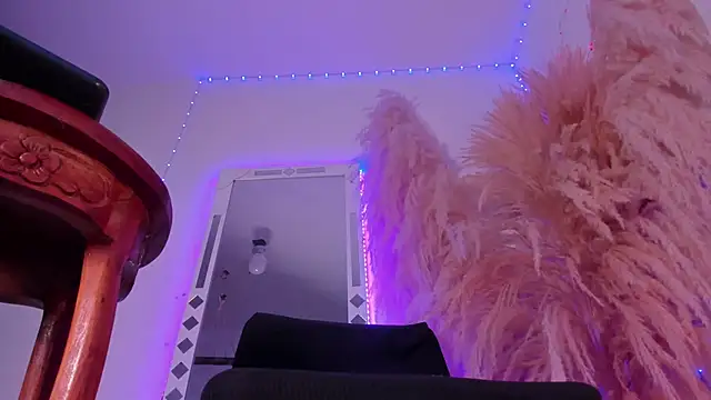 Tiffany_deluxe webcam