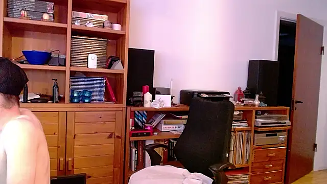 _whoisthatguy_ webcam