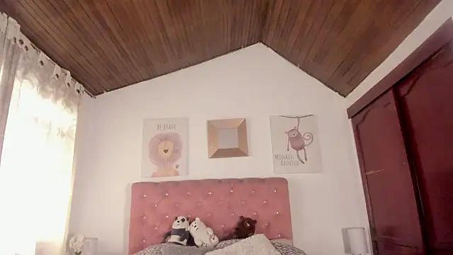 CelessteRedds webcam