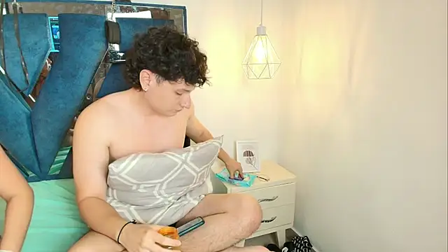 Zoe_And_Dylan_ webcam