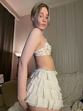 lovelymiu (F young) - two fingers in my panties