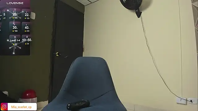 Mia_scarlet69 webcam