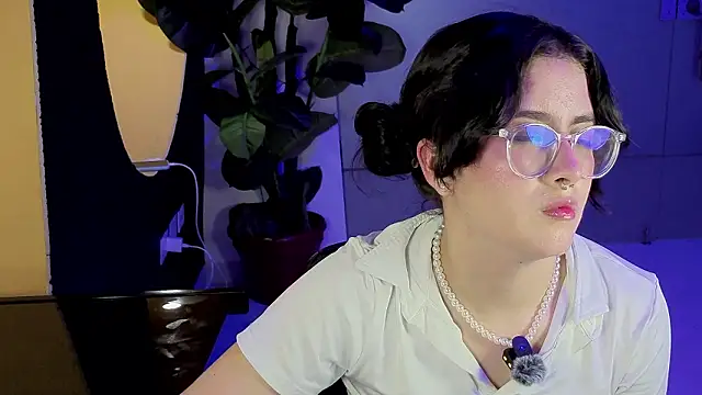 LiLLiAnderson webcam