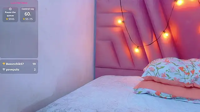 hornybarelylegalgirl webcam