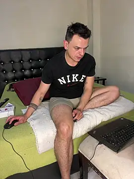 daniel_collins webcam