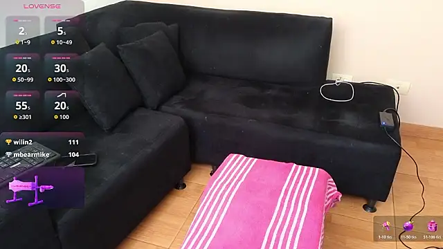 hairyncuteass (M young) - flex and nipple play