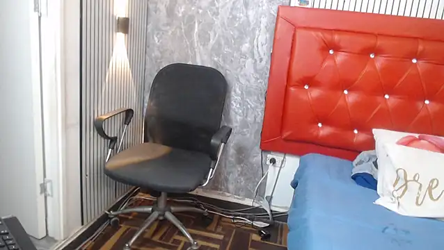 linda__mature webcam