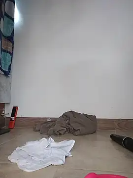 KittyHoleshot87 webcam