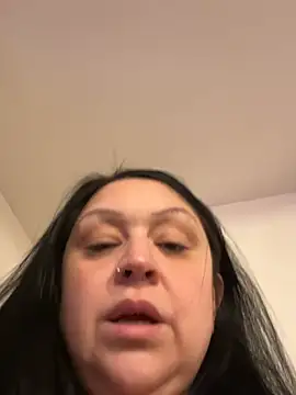 AlyssiaAmoreXO webcam