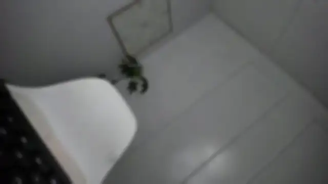 TheQueenNextDoor webcam