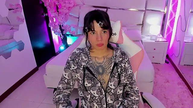 AikoHayashida webcam