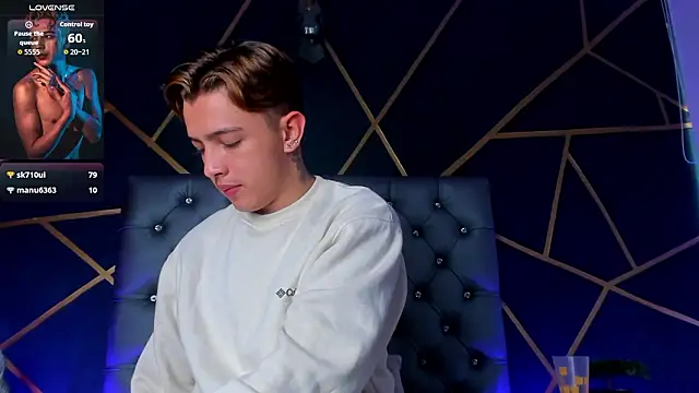 Lian_Miller1_ webcam