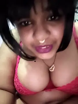 Deborbhavi222 webcam