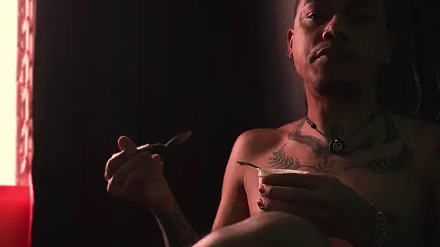 AlphaMasterXxx webcam