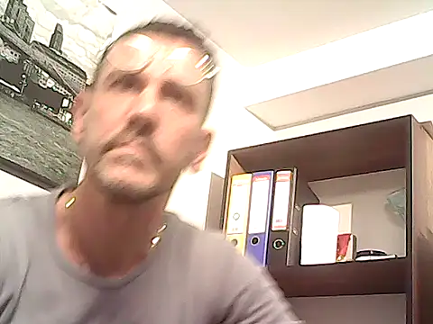 mastercharisma35 webcam