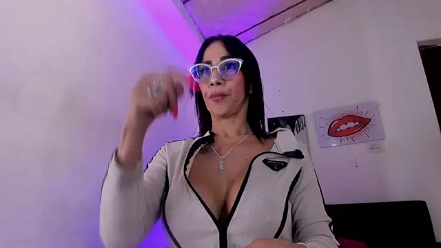 crisstal_miler webcam