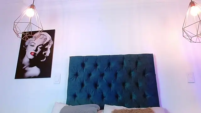 Desire_Evelyn webcam