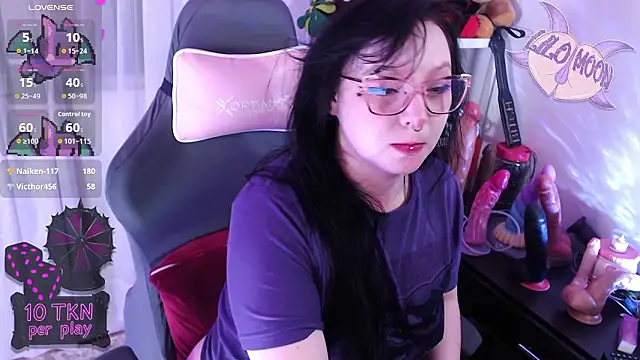 LiloMoon69 webcam