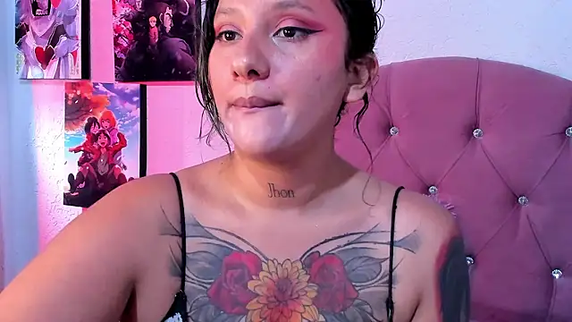 Mila_nixon02 webcam