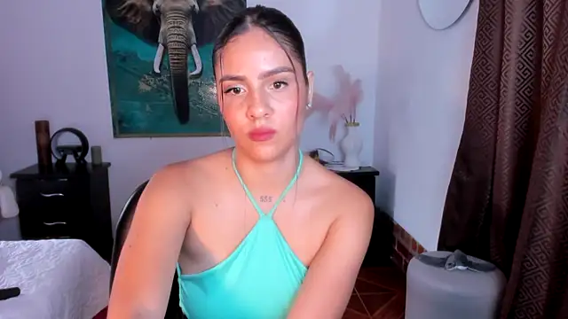 alisaa_jhons1 webcam