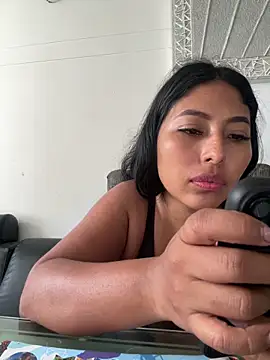 emmyjhonson07 webcam