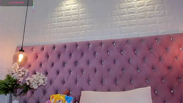 amber_sparkle webcam