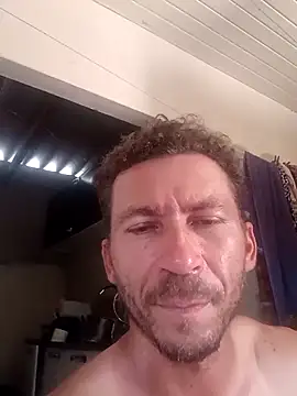 robertoluiz84 (Ask my age) - Goza gostoso para mim seu puto