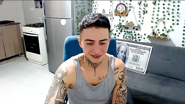 santii_ss (M young) - show cum!!!!