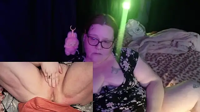 ToeGoddess702 webcam