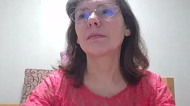 hollyjewel - HollyJewel's free webcam - UK Sex Cams