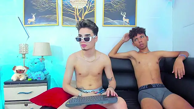 Alex_jeins_at webcam