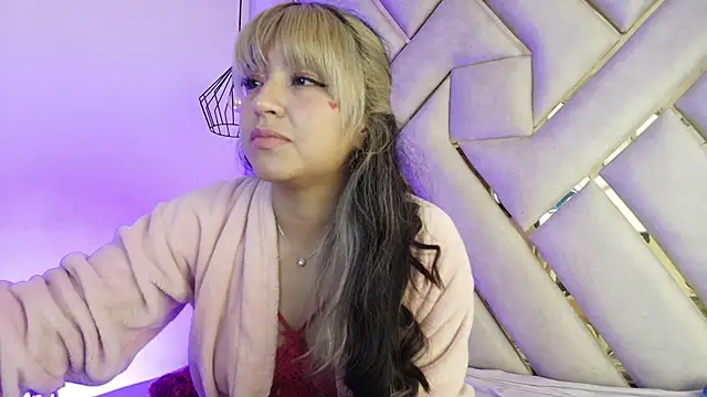 dahian_dmour - Dahian_Dmour's free webcam - UK Sex Cams