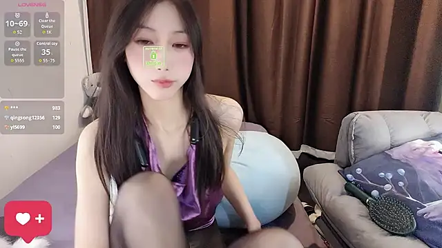 queenbb88 (F young) - 裸背裸臀➕小粉控制2min