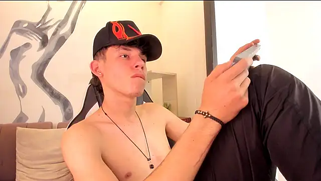 mikebenefleck_01 - Mikebenefleck_01's free webcam - UK Sex Cams