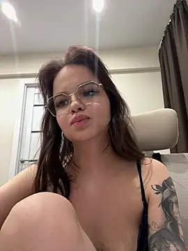 kissmesasha (F young) - Free 30sec of toy control for each king